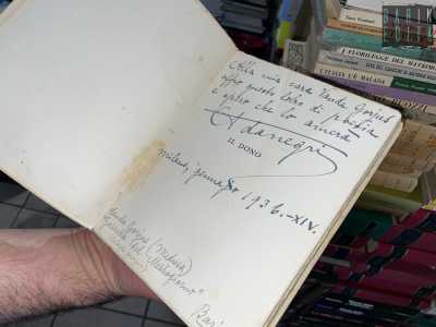 Altro �trofeo� dei Miolla � la dedica dell�autrice Ada Negri alla sua cara amica e giornalista barese Wanda Gorjux, nel frontespizio di �Il Dono� (1936)